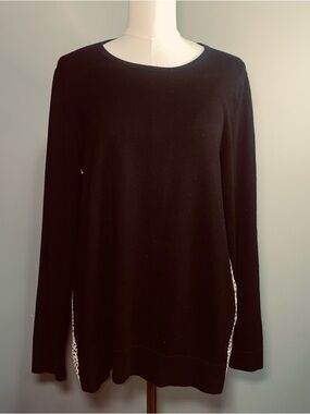 52seven Black Crewneck Sweater with animal print on back Size XL